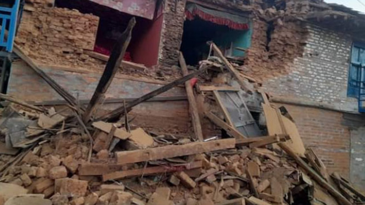 जाजरकोट भूकम्पः चिउरी गाउँको चोचे टोलका सबै घर ध्वस्त