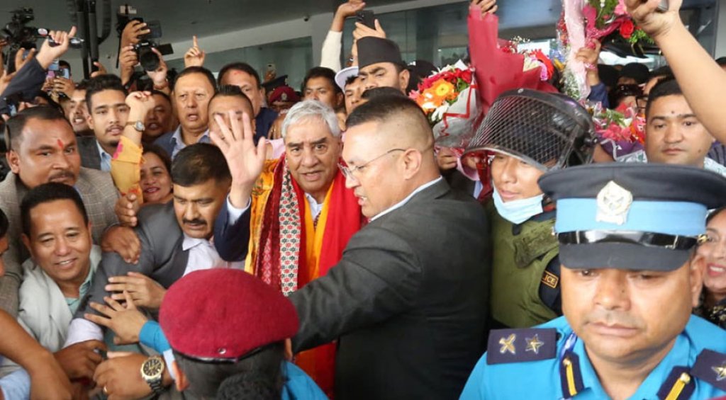 पूर्व प्रधानमन्त्री देउवा स्वदेश फिर्ता
